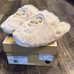 Michael Kors Slippers Womens